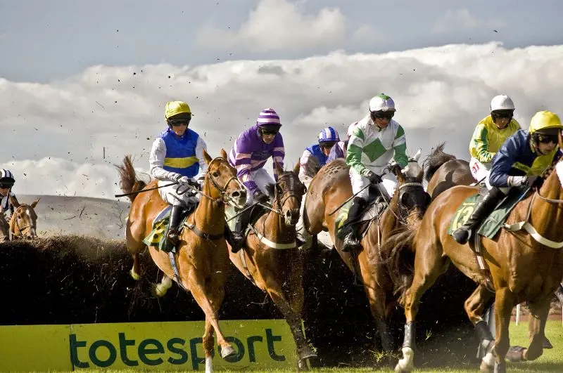 Horse Racing - Grand National